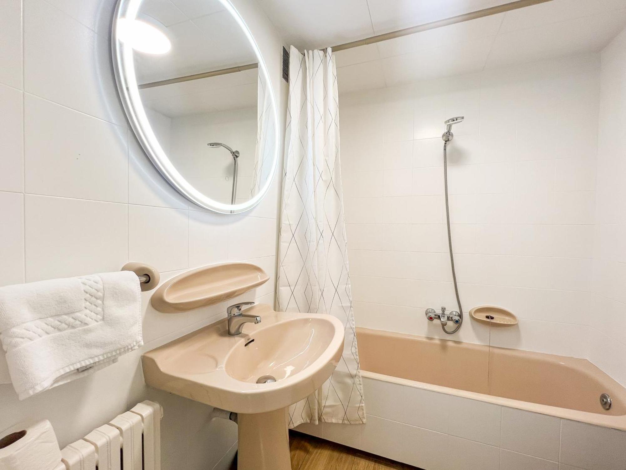 Apartamento Reformado Central Park En El Centro De Andorra Les Escaldes ภายนอก รูปภาพ